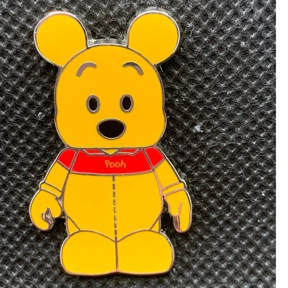 2009 Winnie the Pooh Vinylmation Disney Trading Pin AUTHENTIC